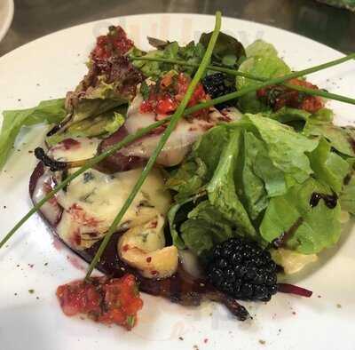 Oscar Wilde's Irish Pub & Café