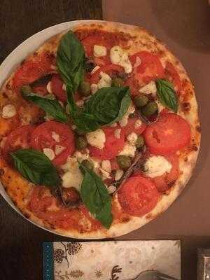 Pizzeria La Cucina