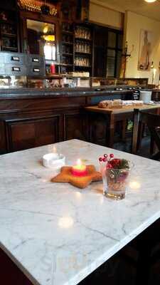 Cafe Apotheke