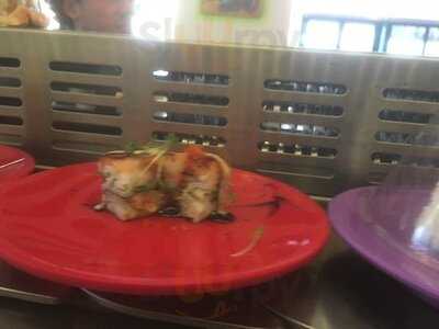 Mitoshi Running Sushi