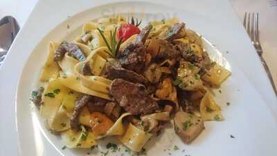 Estia - Restaurant & Hotel