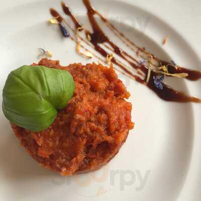 Estia - Restaurant & Hotel