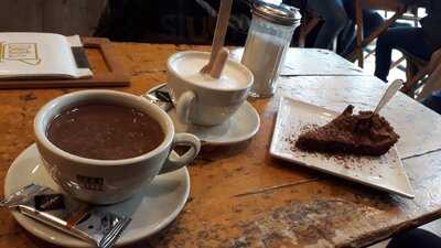 Didi's Chocolate & Coffee