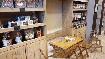 Didi's Chocolate & Coffee