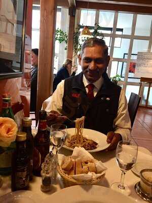 Gino's Pizzeria-ristorante