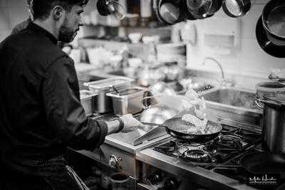 Trares Restaurant & Bar