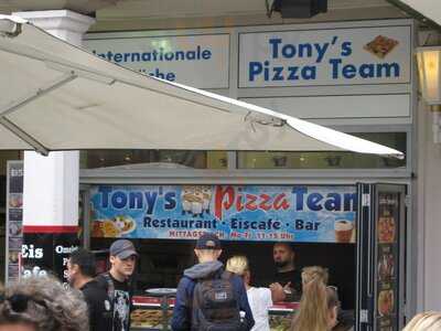 Tony's Pizza Team