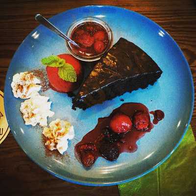 Janoszek Bistro & Cafe