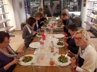 Violas' Lounge - Das Kleine Restaurant über Dem Gewürzladen