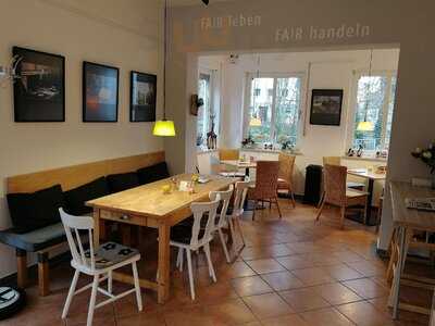 Café Bistro Mundial