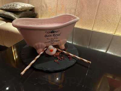 Bar & Smoking Lounge Im Breidenbacher Hof