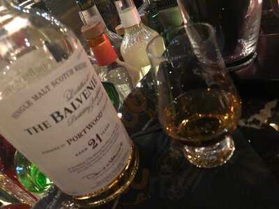 Bar & Smoking Lounge Im Breidenbacher Hof