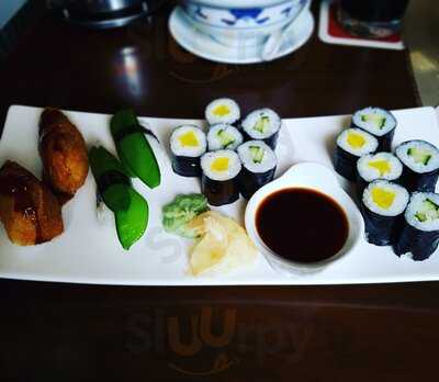 Dodo Asia Wok & Sushi Bar