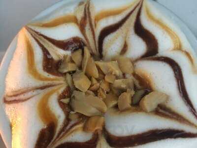 Lily's Waffel Bar & Café