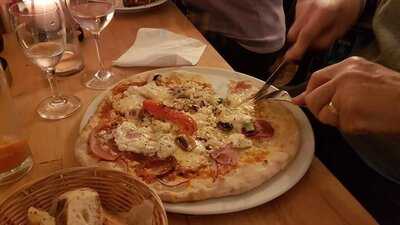 Otto's Steinofen Pizzeria