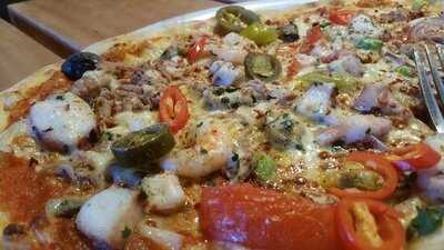 Otto's Steinofen Pizzeria