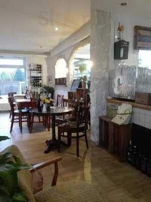 Otto's Steinofen Pizzeria