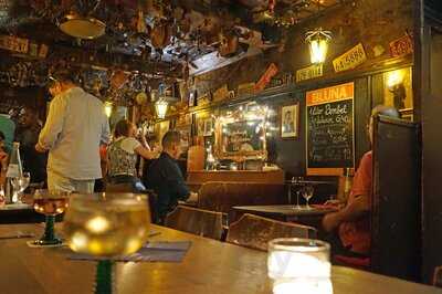 Binger Weinstube Der Eimer Wiesbaden