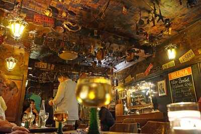 Binger Weinstube Der Eimer Wiesbaden