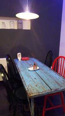 No.70 Finest Burger & Salads