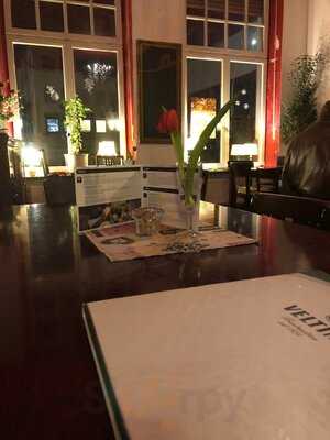 Rosalu Restaurant & Kneipe