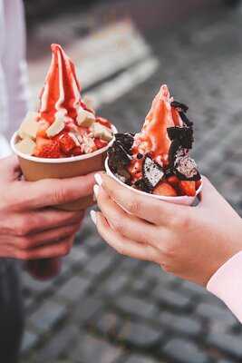 Yolicious Frozen Yogurt