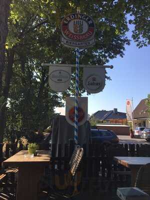 Alter Dorfkrug Am Kanal In Wolfsburg