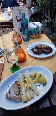 Weinstube Am Brunnen