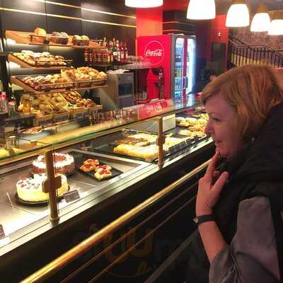 Baeckerei Emil Reimann Eiscafe Im Q3