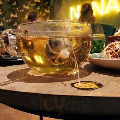 Nana Lieblingsbar & Café