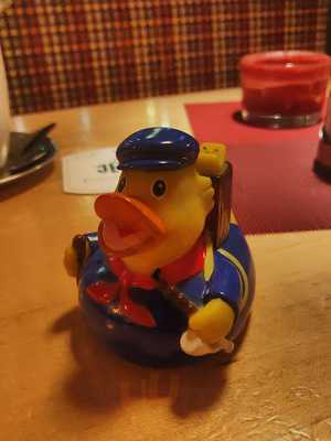 Mauritius Gaststätte Kegelbahn Und Billardsalon