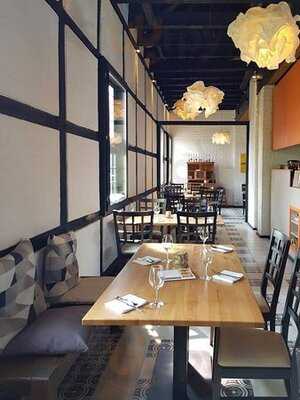 Seitenblick Im Haus Zum Haus