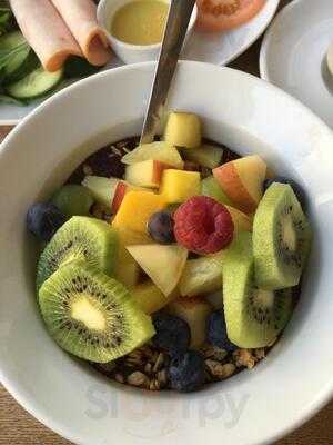 Cafecafe - Urban Eats & Coffee