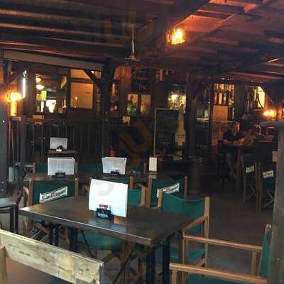 Mc Cormacks Irish Pub & Lounge