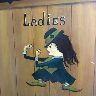 Mc Cormacks Irish Pub & Lounge