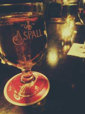 Mc Cormacks Irish Pub & Lounge