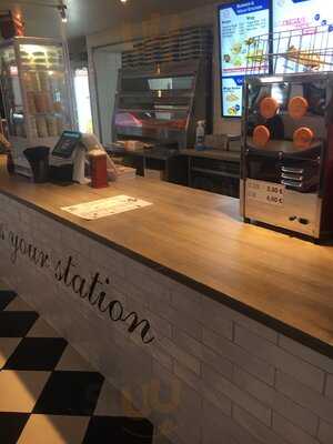 London Fish And Chicken Station