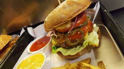 3h's Burger & Chicken