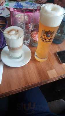 Cafe Im Juli