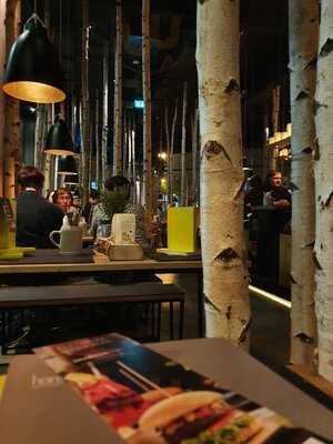 Hans Im GlÜck Burgergrill & Bar