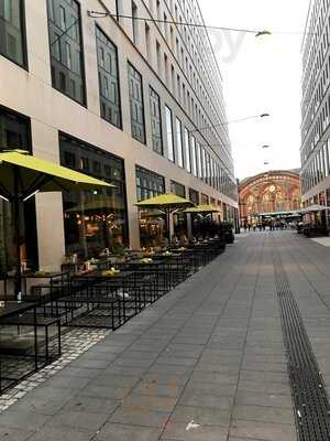 Hans Im GlÜck Burgergrill & Bar