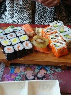 Asia Food & Sushi Bar