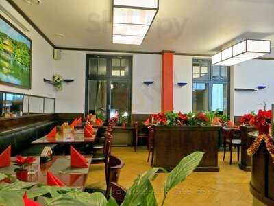 Asia Food & Sushi Bar