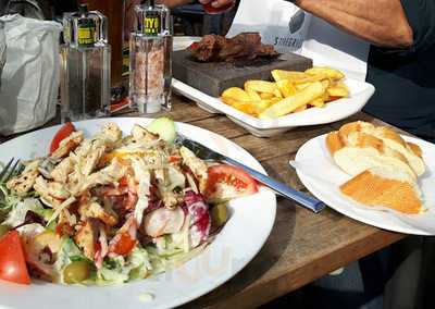 Barraquito Chill & Grill