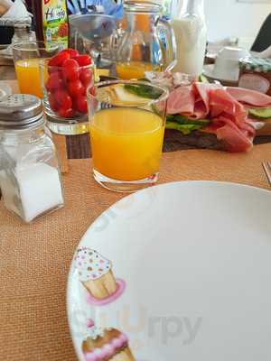 Eis-café & Bar-bistro