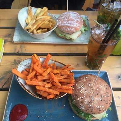 Hans Im GlÜck Burgergrill & Bar