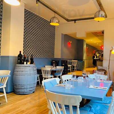 Franka M. - Pizza Und Weinbar