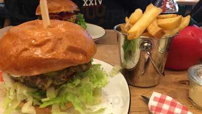 Louis Finest Burgers & Steaks