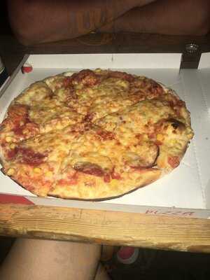 Eva's Pizza