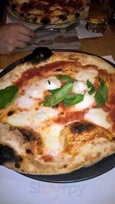 Francesca & Fratelli Calenberger Esplanade